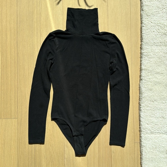 Madewell Sweaters - Madewell Turtleneck - Small